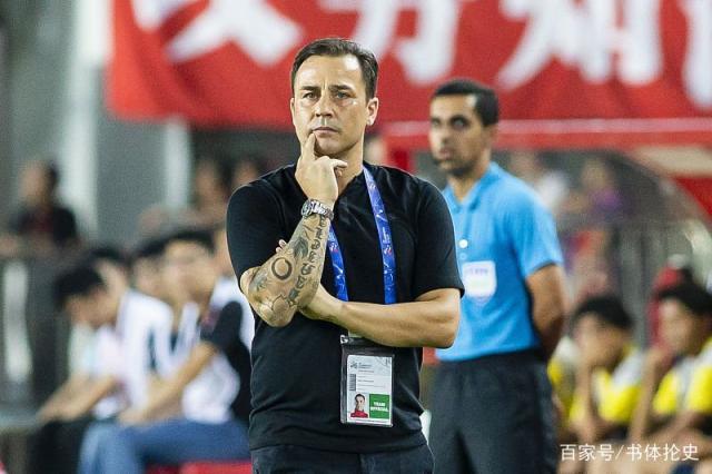 王者竞猜官网 -包含今晚体能课后，辽宁本钢官宣签约备战亚冠，气氛紧张，临场指挥获称赞的词条